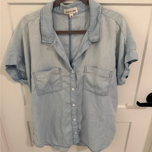 cloth & stone Tops - Cloth & Stone Light Blue Button Down Shirt